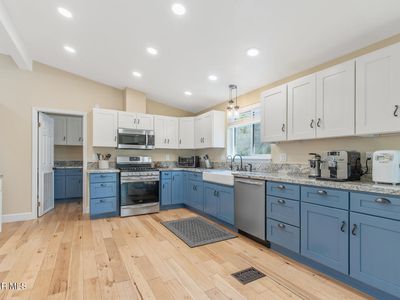 190 Little John Ln, Westlake Village, CA, 91361