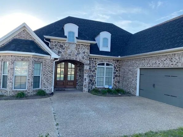 3 Caroline Cv, Cleveland, MS 38732