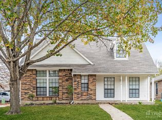 3936 Mullins Ln, Dallas, TX 75227