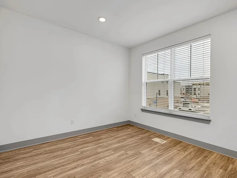 8871 Meridian Trl — Photo 20
