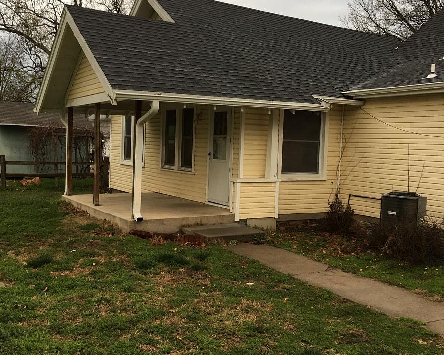 1st image of 3081 Keats Ave