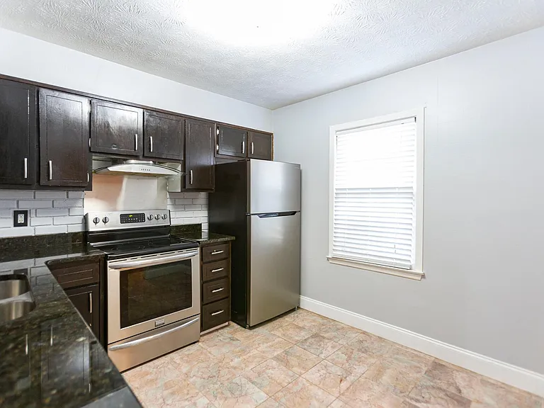 2446 Lehaven Dr — Photo 5