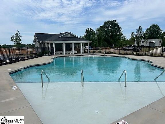 5th image of 181 Gumwood Cir
