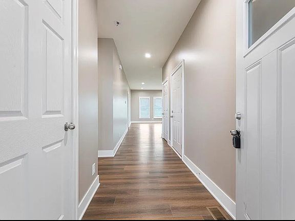 4th image of 22953 Cayuse St