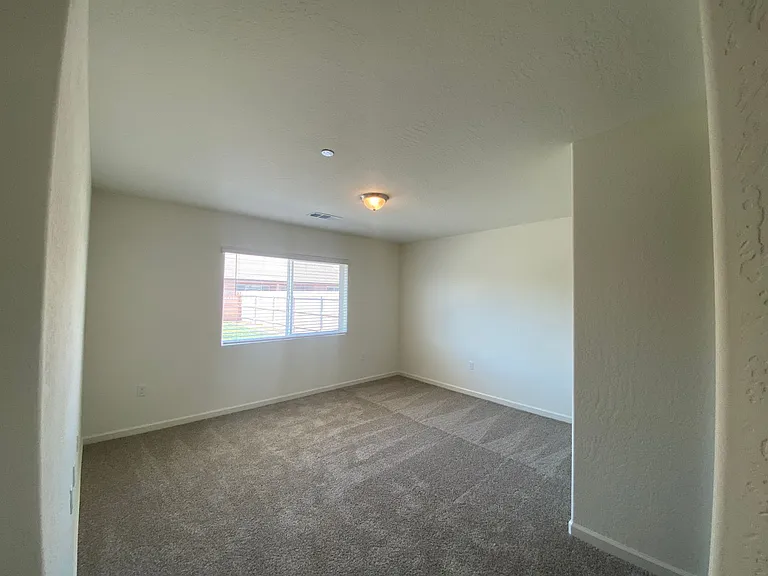 1975 W Escher Dr — Photo 15