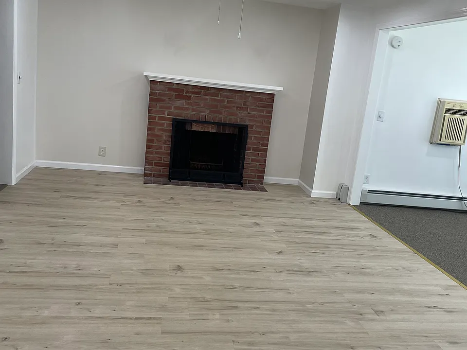 97 Friendship St
