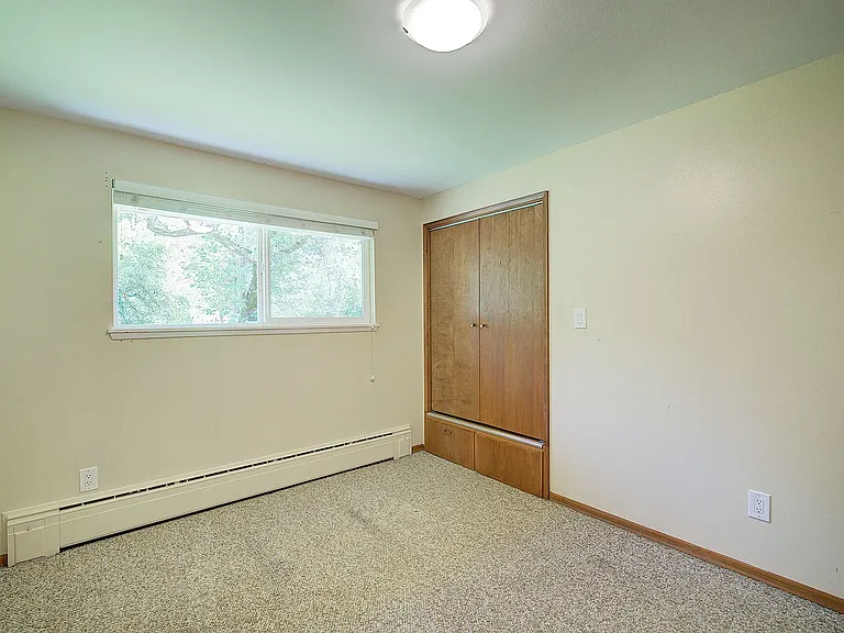 18021 Issaquah Hobart Rd SE — Photo 33