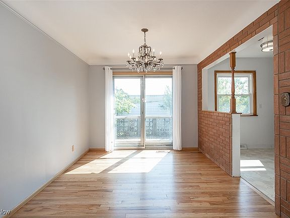 5th image of 1353 Bonnie Ln