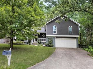 35 Burkwood Dr, Little Rock, AR 72211
