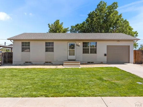 2112 Lynwood Ln, Pueblo, CO 81005