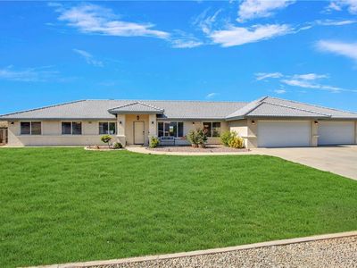 11020 Blue Jay Way, Oak Hills, CA, 92344