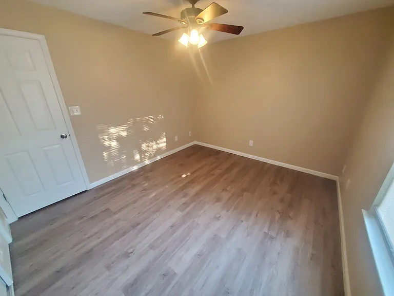87 Wells Ct — Photo 10