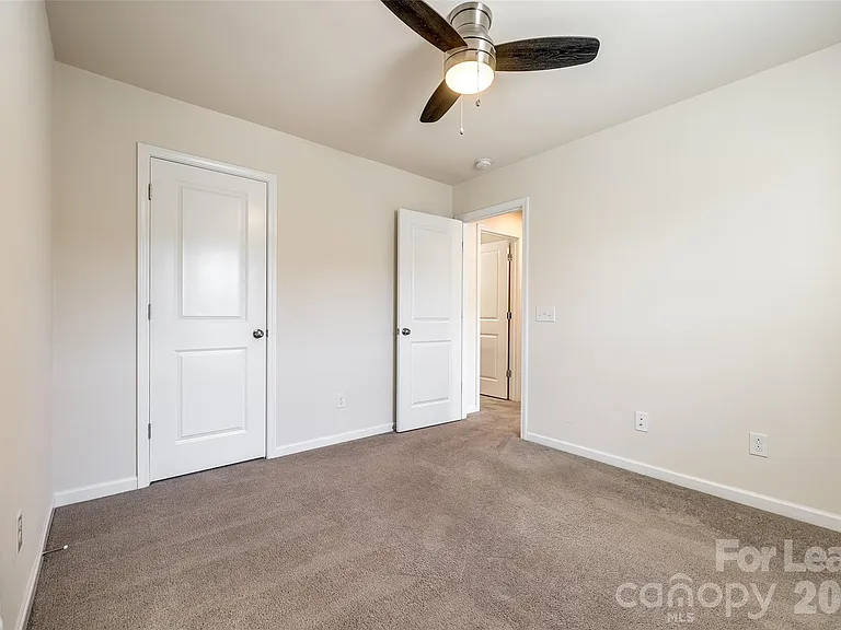 524 Hunters Dance Rd — Photo 14