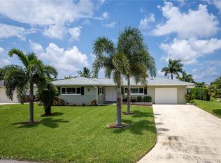 4224 SE 9th Ave, Cape Coral, FL 33904