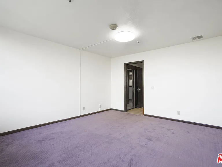 880 W 1st St #306 — Photo 16