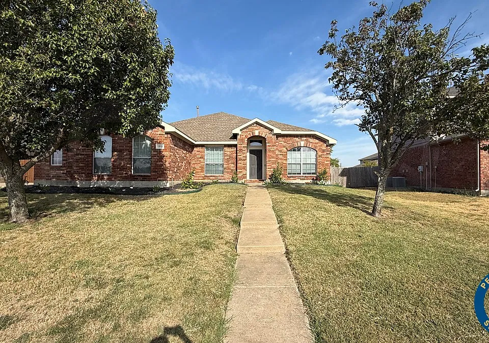 1312 Buckingham Dr
