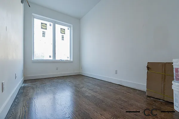 Rented by Commercial Capital Resources INC | media 38