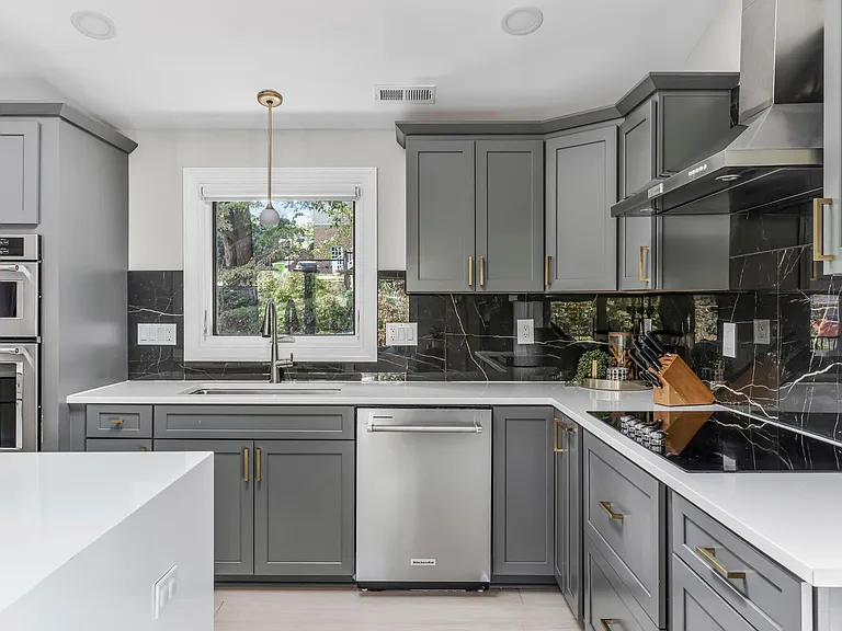 3513 Brook Dr — Photo 14