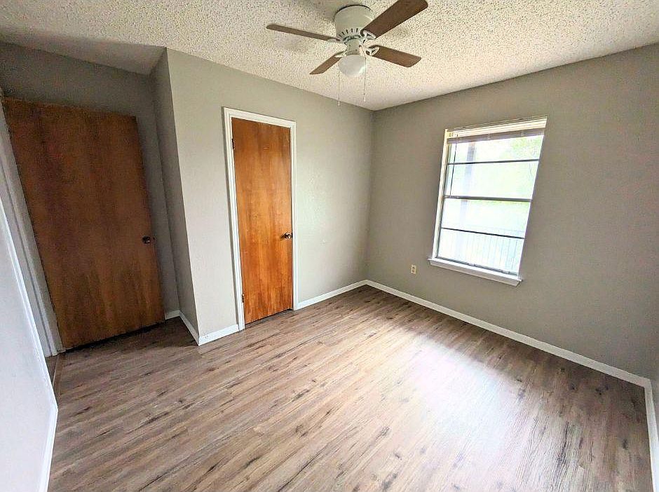 2nd image of 401 N 4th St APT D