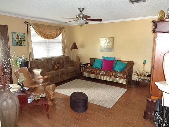 2nd image of 209 Dwight Dr
