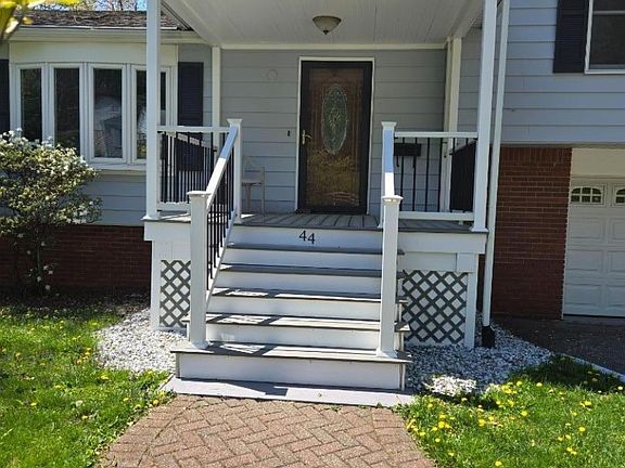 3rd image of 44 Linwood Ave