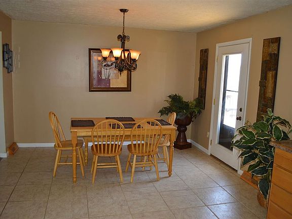 5th image of 333 Southern Dr