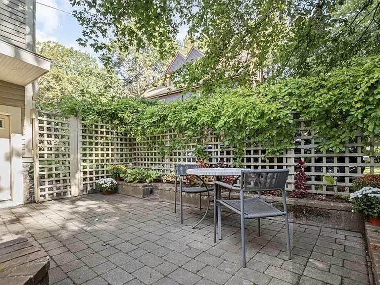 284 Lake Ave — Photo 29