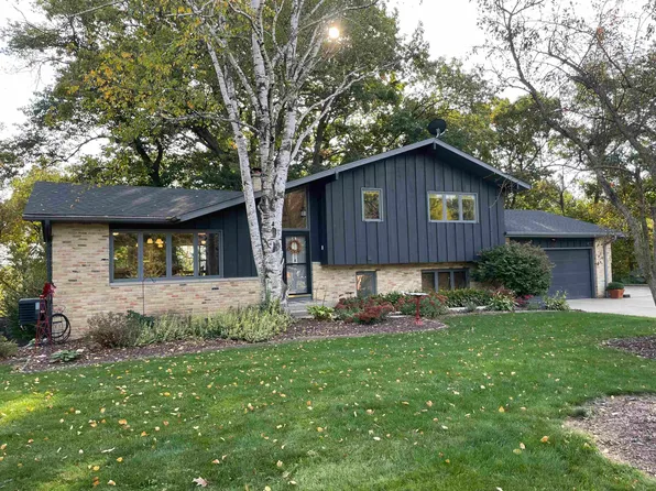 4918 Feenstra Rd, Marshall, WI 53559