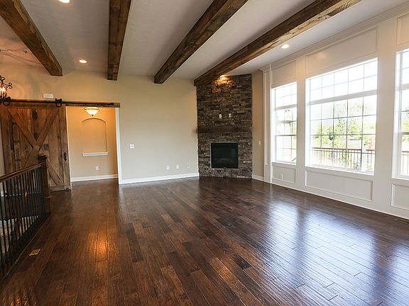 4th image of 8818 Ventura Way