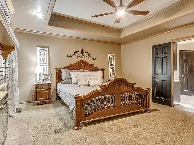 1408 Fox View Ct — Photo 15