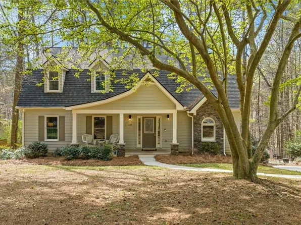 118 Little Ridge Rd, Berkeley Lake, GA 30096