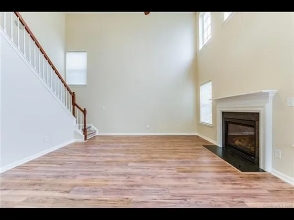 10448 Samuels Way Dr, Huntersville, NC 28078