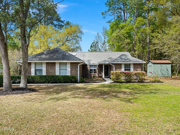 6 Royal Pines Blvd, Beaufort, SC 29907