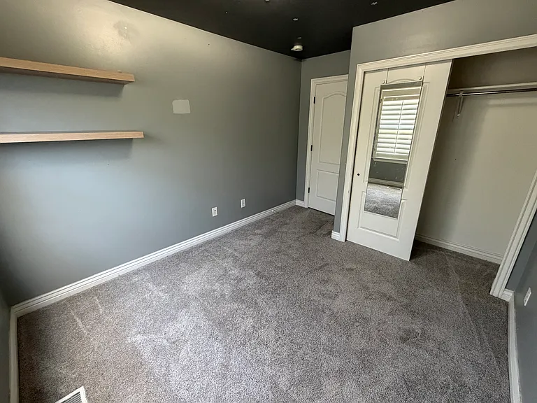 2769 W Shady Hollow Ln — Photo 22
