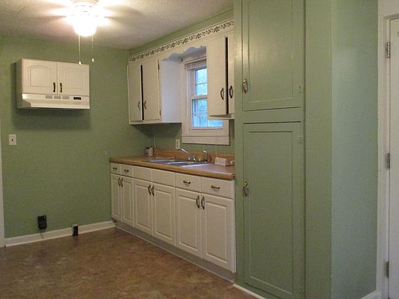 5th image of 1502 Unaka Ave E