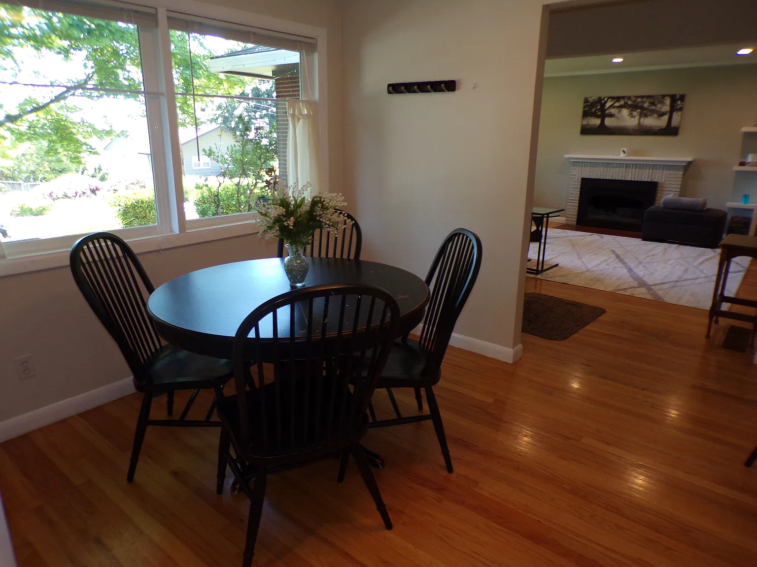 2 bed, 1.5 bath, 2087 sqft, $3,500 — Photo 3