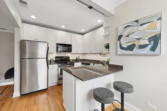 1153 W Grace St #3S — Photo 5