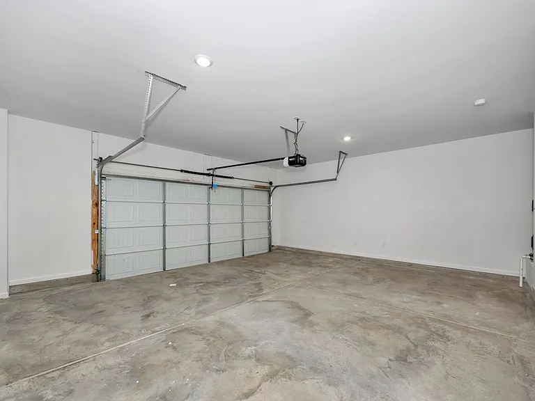 116 McGurn St — Photo 19