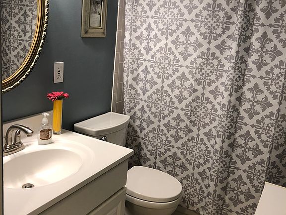 Upstairs bathroom 