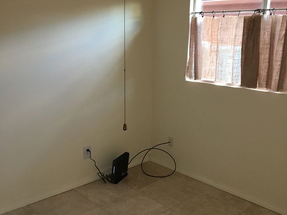 5th image of 614 15th St NW APT A