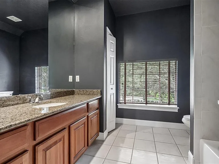 8463 Tibet Butler Dr — Photo 46