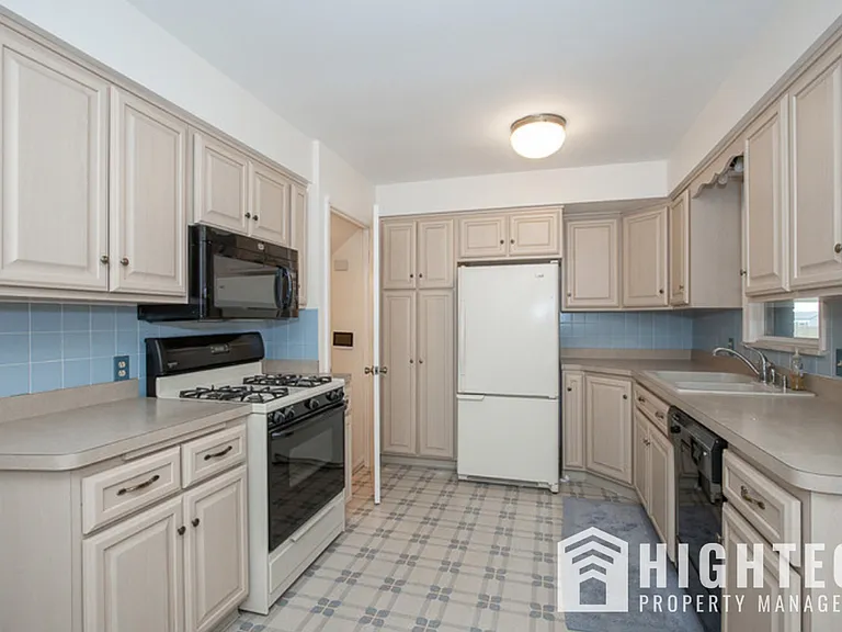6528 S Canterbury Rd — Photo 23