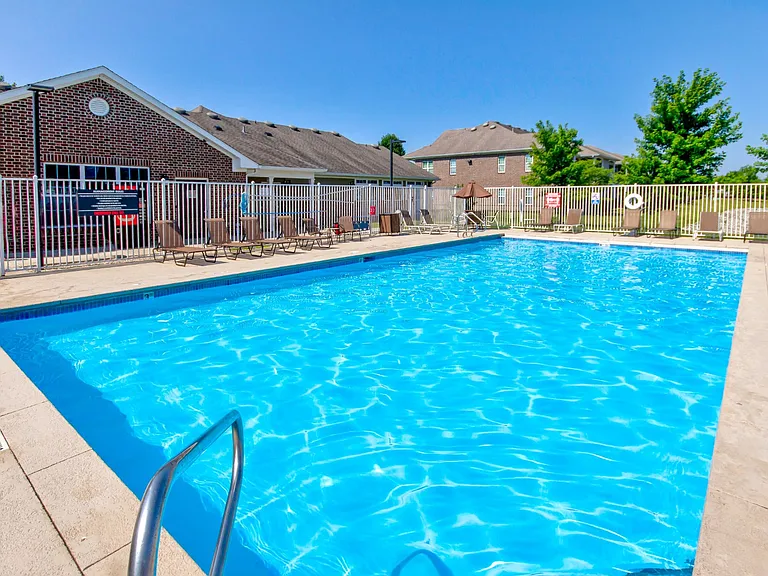 Trotters Pointe Apartments — Photo 3