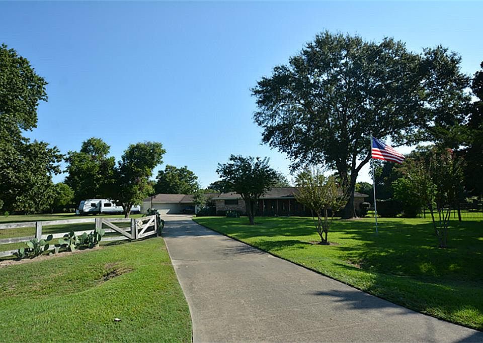 1st image of 11366 S Kolbe Cir
