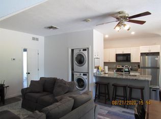 56 McIntosh Ln, Bedford, NH 03110