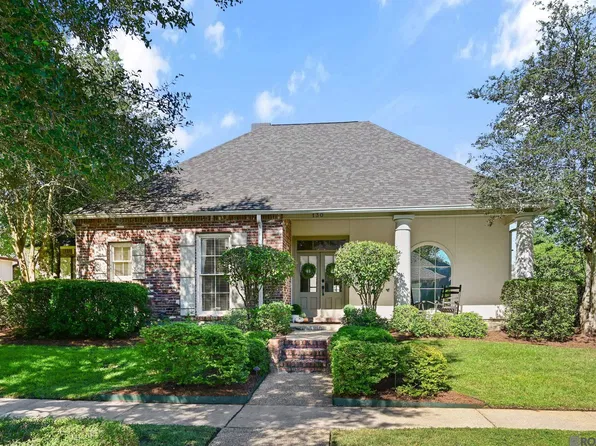 130 Summer Ridge Dr, Baton Rouge, LA 70810