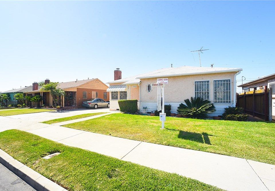 1st image of 10405 S Saint Andrews Pl
