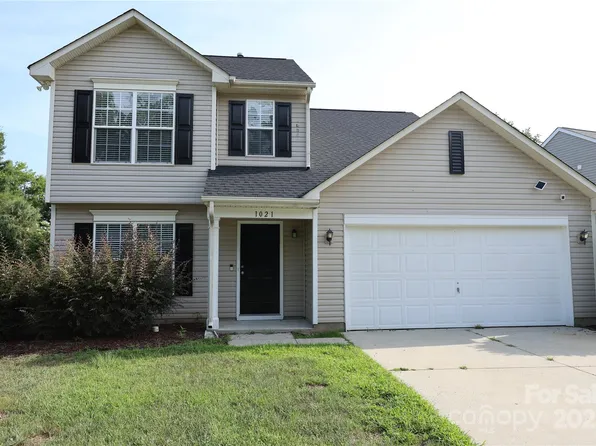 1021 Meadowbrook Ln SW, Concord, NC 28027