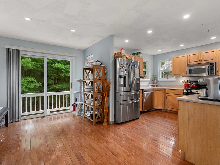 25 Magnolia Ln — Photo 6