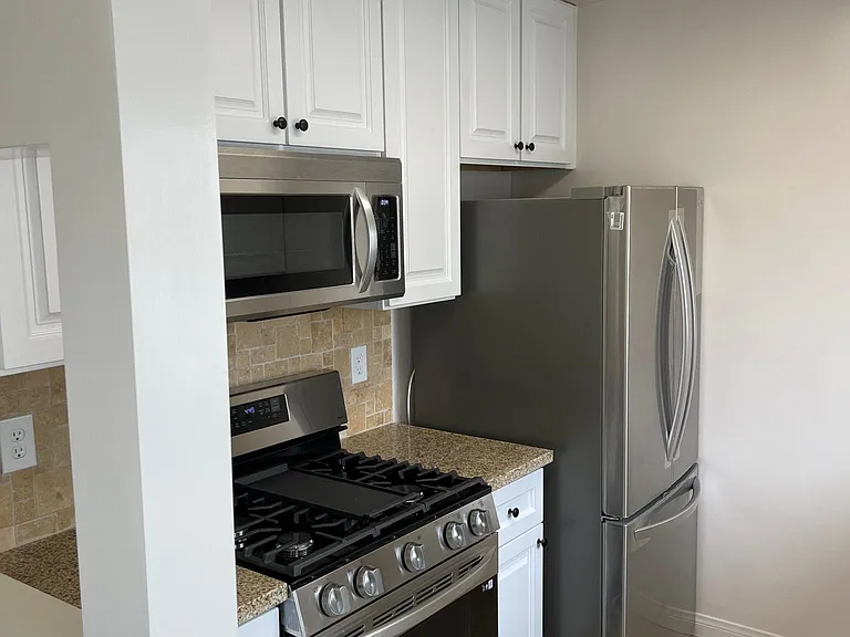119 Ximeno Ave #4 — Photo 3
